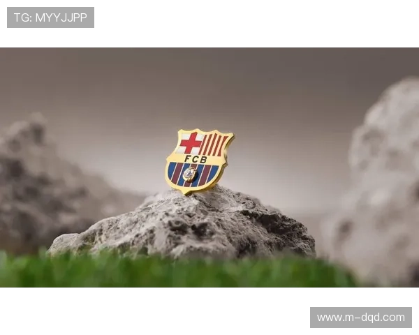 诺坎普回归首战门票售罄，球迷热情高涨